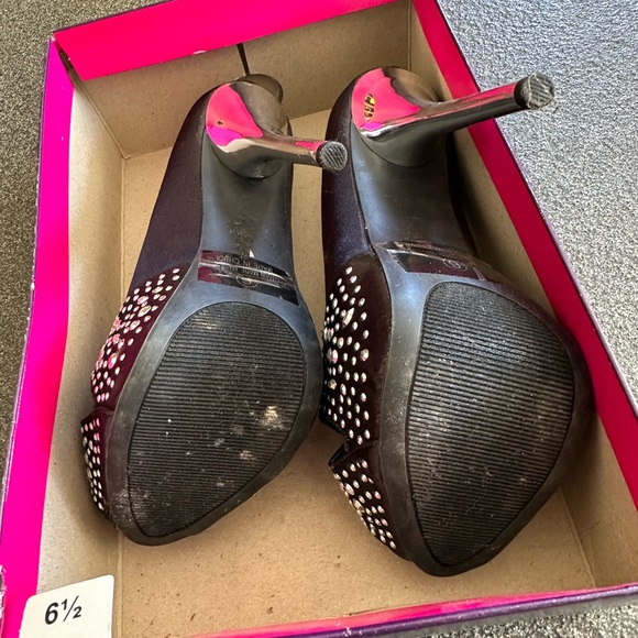 Deb sequence heels - Picture 4 of 4